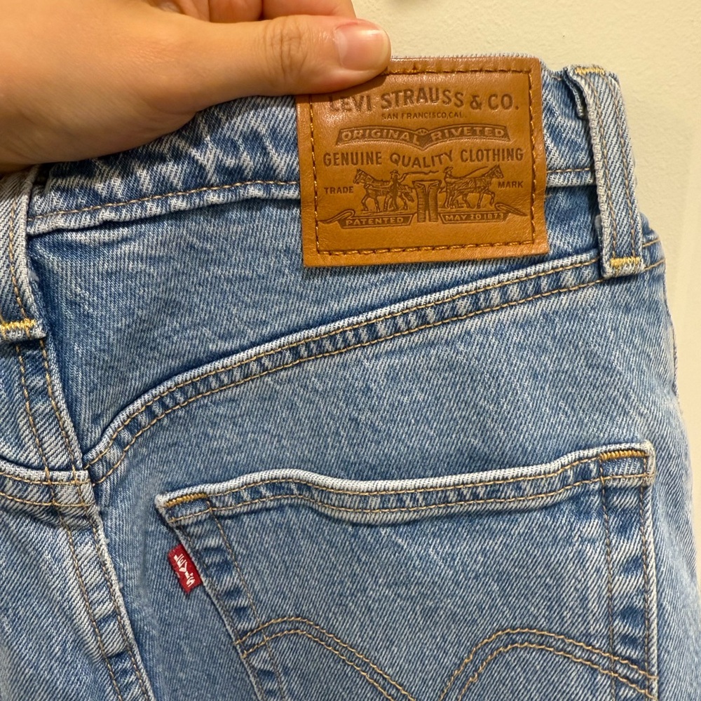 Levi's Light Blue Ribcage Straight Jeans